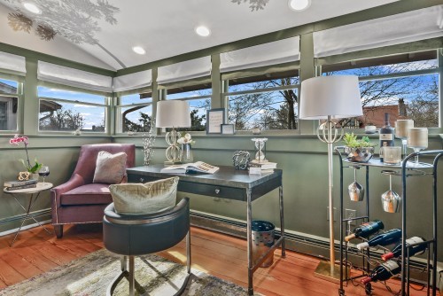 An Office In The Trees- Decorator's Show House 2019
Photo credit: Angelo Daluiso 